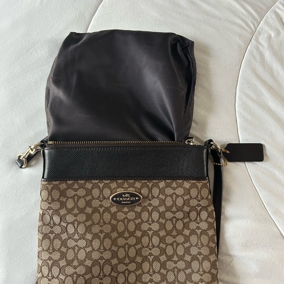 Coach North South Crossbody In Swing File Bag - Picture 9 of 10